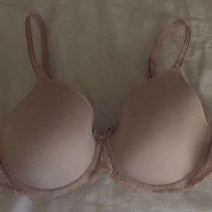 Chantelle T-Shirt Bra NWOT 34C